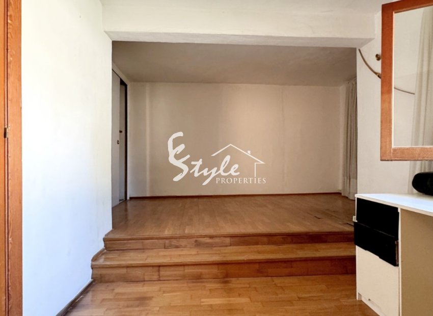 Resale - Villa - Orihuela Costa  - La Zenia