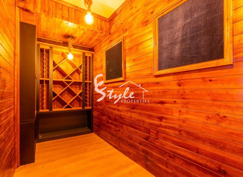 Resale - Villa - Orihuela Costa  - La Zenia