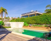 Resale - Villa - Orihuela Costa  - La Zenia