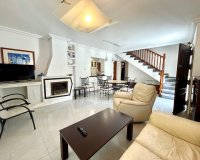 Resale - Villa - Orihuela Costa  - La Zenia