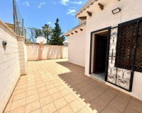 Resale - Villa - Orihuela Costa  - La Zenia