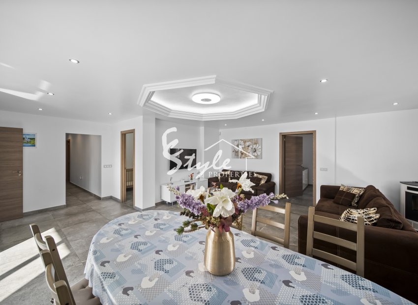 Resale - Villa - Orihuela-Costa - La Zenia