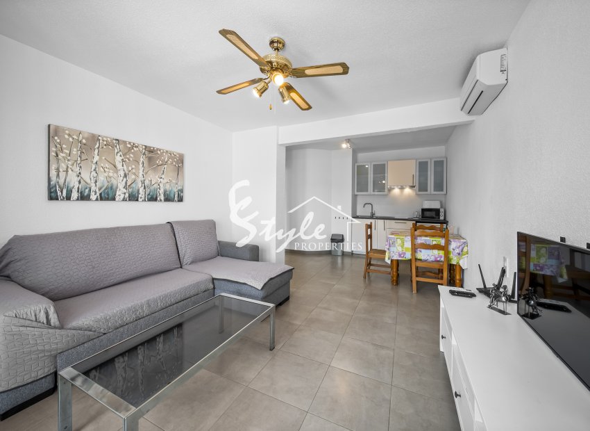 Resale - Villa - Orihuela-Costa - La Zenia