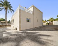 Resale - Villa - Orihuela-Costa - La Zenia