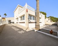 Resale - Villa - Orihuela-Costa - La Zenia