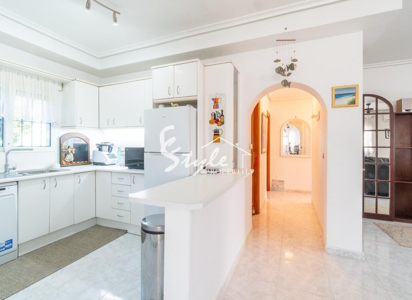 Resale - Villa - Orihuela-Costa - La Zenia