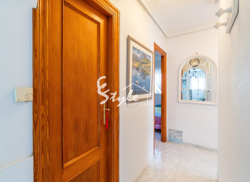 Resale - Villa - Orihuela-Costa - La Zenia