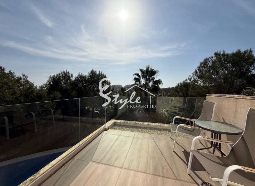 Resale - Villa - Orihuela-Costa - Las Colinas Golf