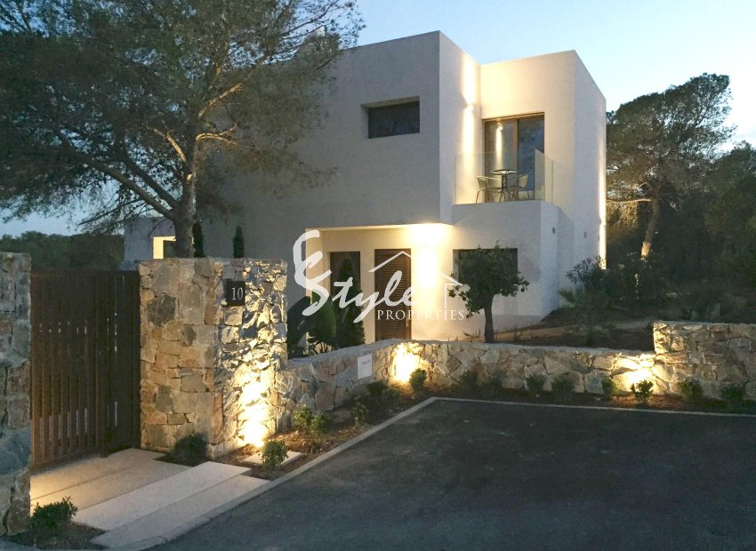 Resale - Villa - Orihuela-Costa - Las Colinas Golf