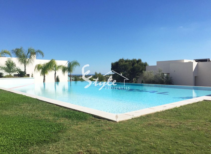 Resale - Villa - Orihuela-Costa - Las Colinas Golf