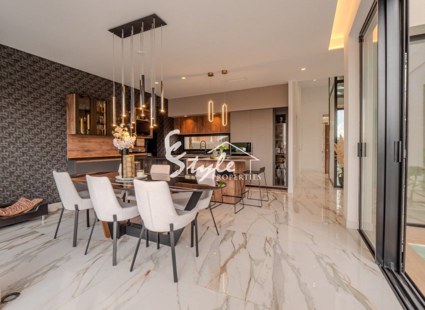 Resale - Villa - Orihuela Costa  - Las Colinas Golf