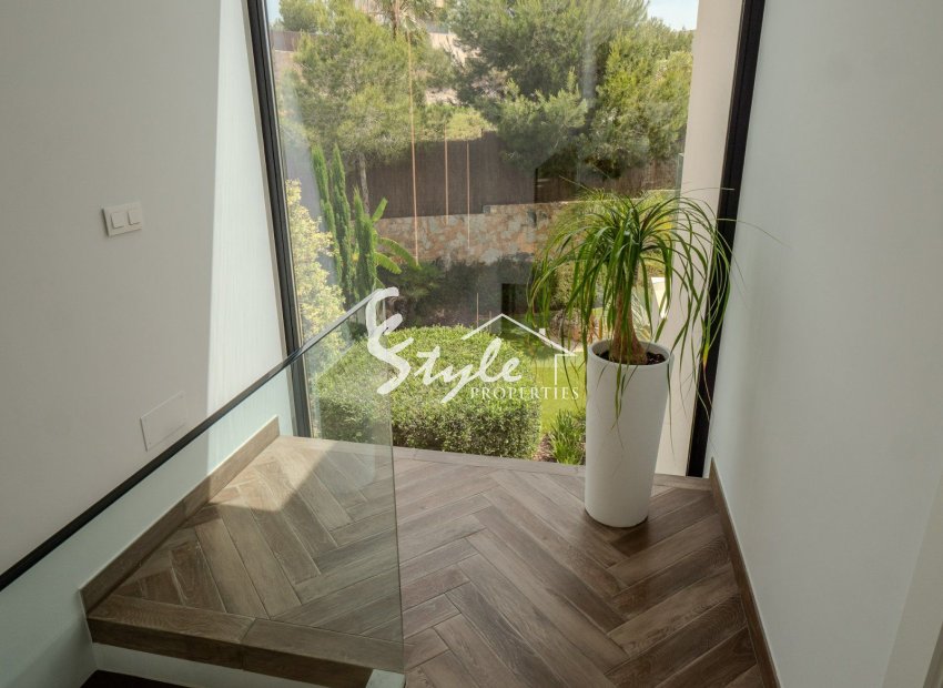 Resale - Villa - Orihuela Costa  - Las Colinas Golf