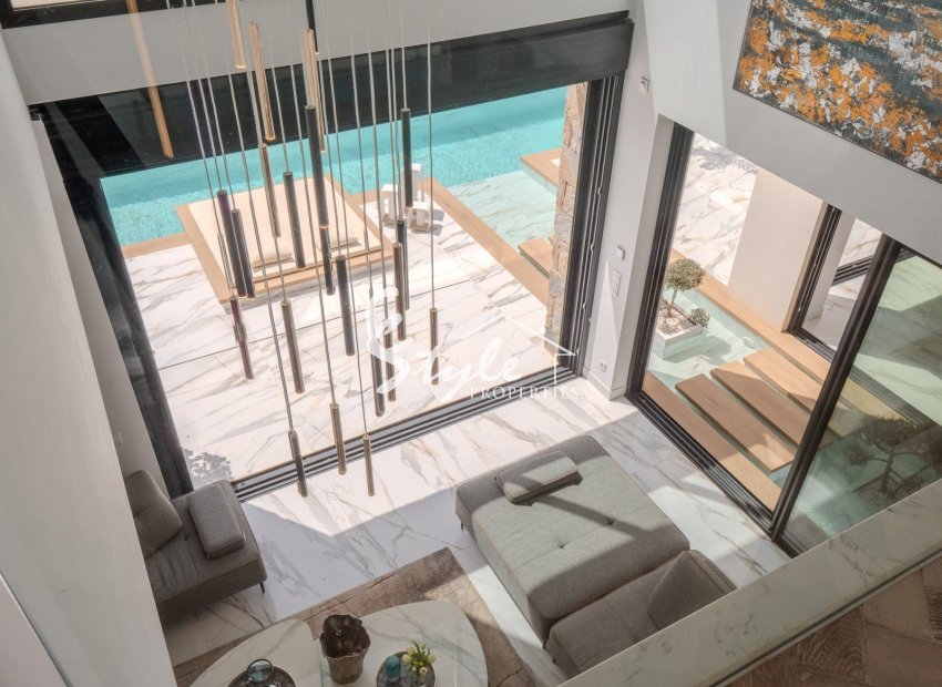 Resale - Villa - Orihuela Costa  - Las Colinas Golf