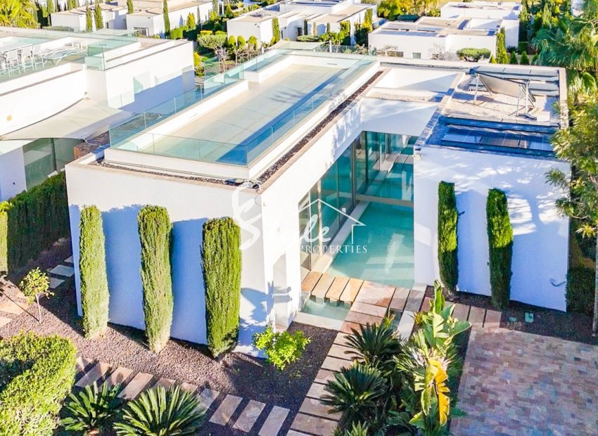 Resale - Villa - Orihuela Costa  - Las Colinas Golf