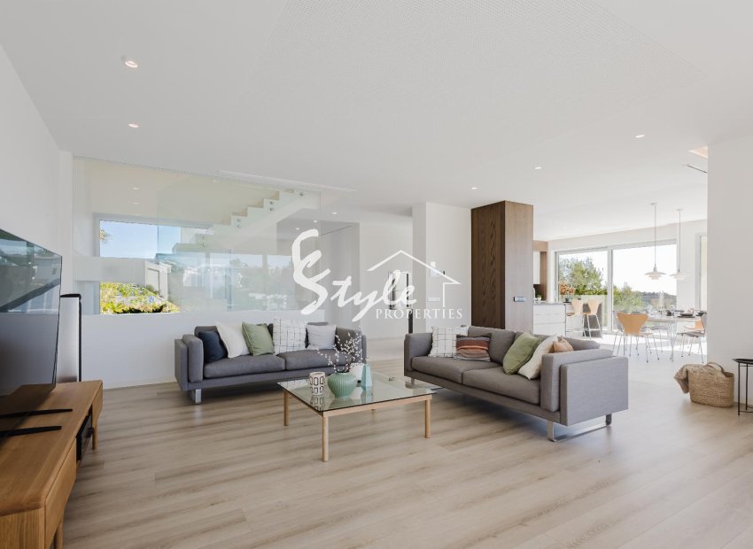 Resale - Villa - Orihuela-Costa - Las Colinas Golf