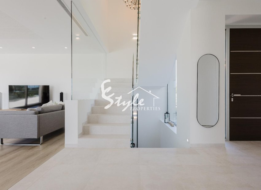 Resale - Villa - Orihuela-Costa - Las Colinas Golf