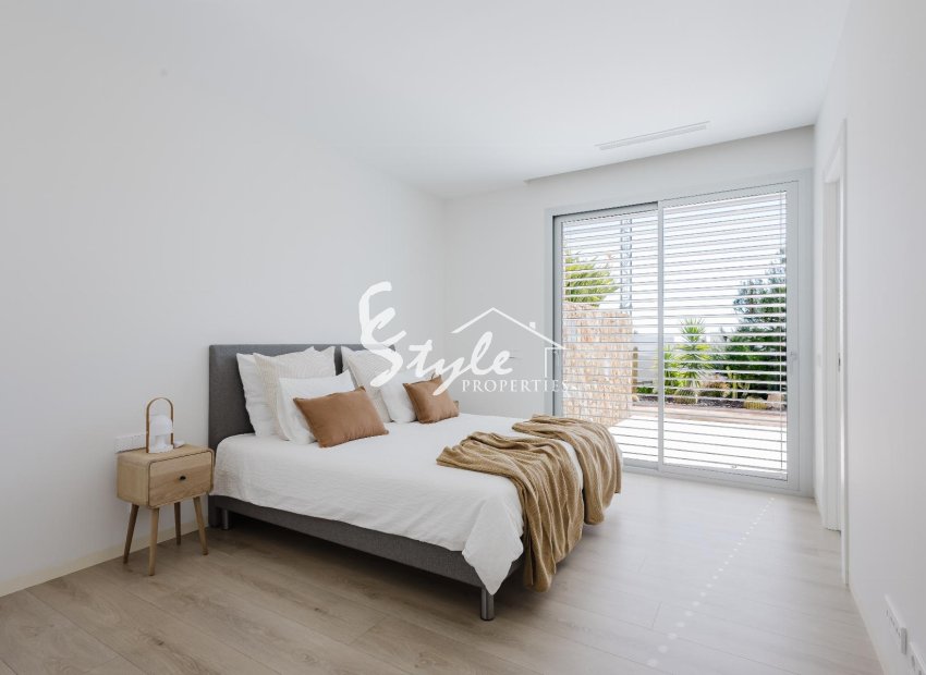 Resale - Villa - Orihuela-Costa - Las Colinas Golf