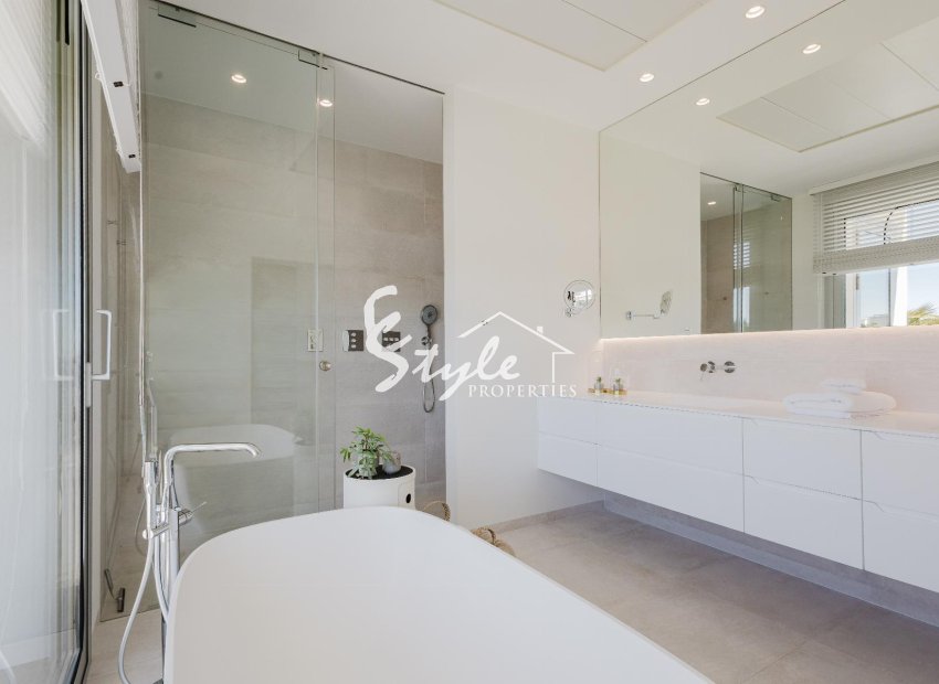 Resale - Villa - Orihuela-Costa - Las Colinas Golf