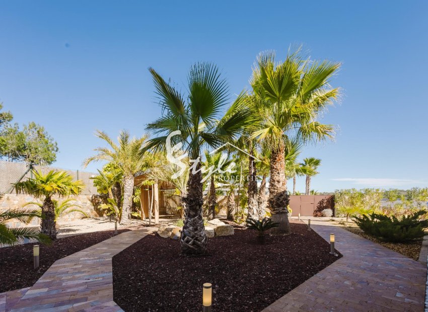Resale - Villa - Orihuela-Costa - Las Colinas Golf