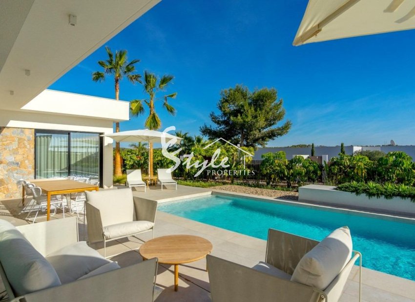 Resale - Villa - Orihuela-Costa - Las Colinas Golf