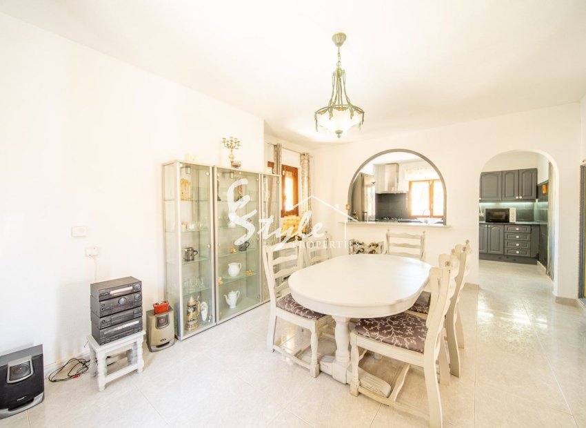 Resale - Villa - Orihuela Costa  - Las Filipinas