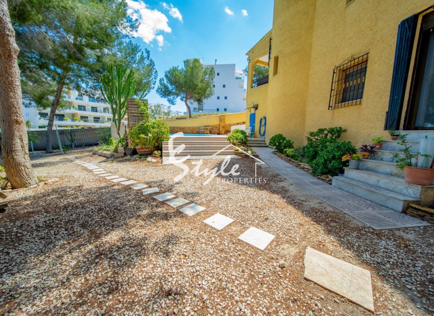Resale - Villa - Orihuela Costa  - Las Filipinas