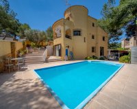 Resale - Villa - Orihuela Costa  - Las Filipinas