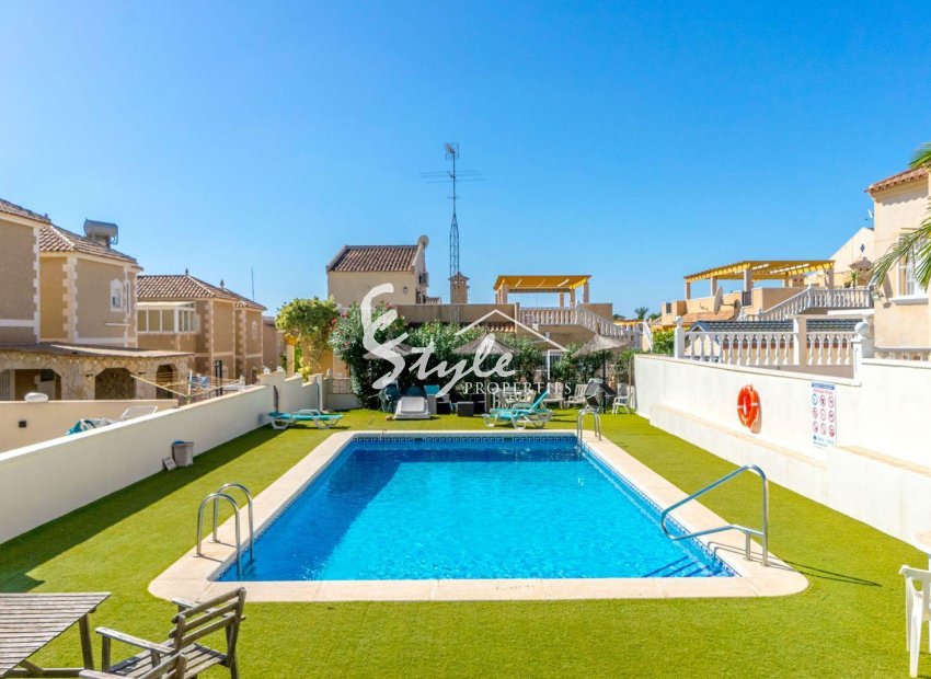 Resale - Villa - Orihuela-Costa - Las Filipinas