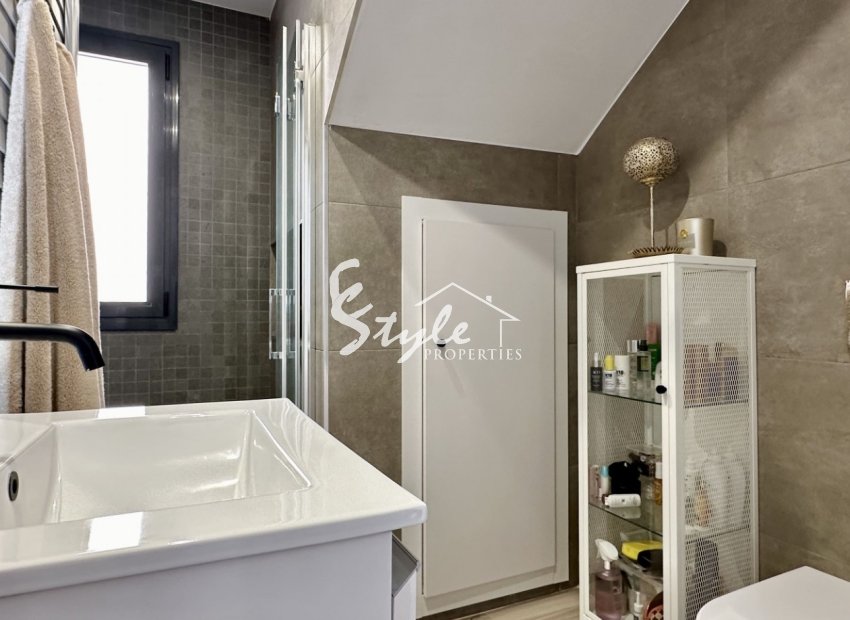 Resale - Villa - Orihuela Costa  - Lomas de Cabo Roig