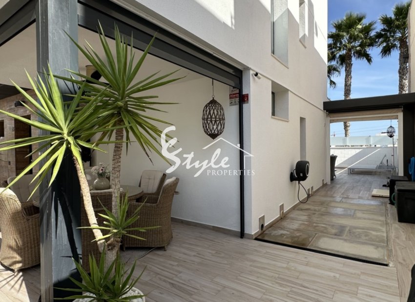 Resale - Villa - Orihuela Costa  - Lomas de Cabo Roig