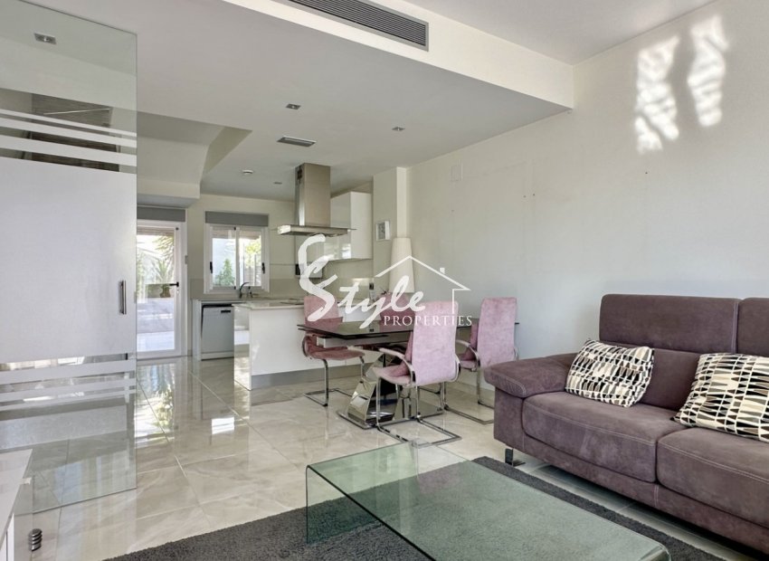 Resale - Villa - Orihuela Costa  - Lomas de Cabo Roig