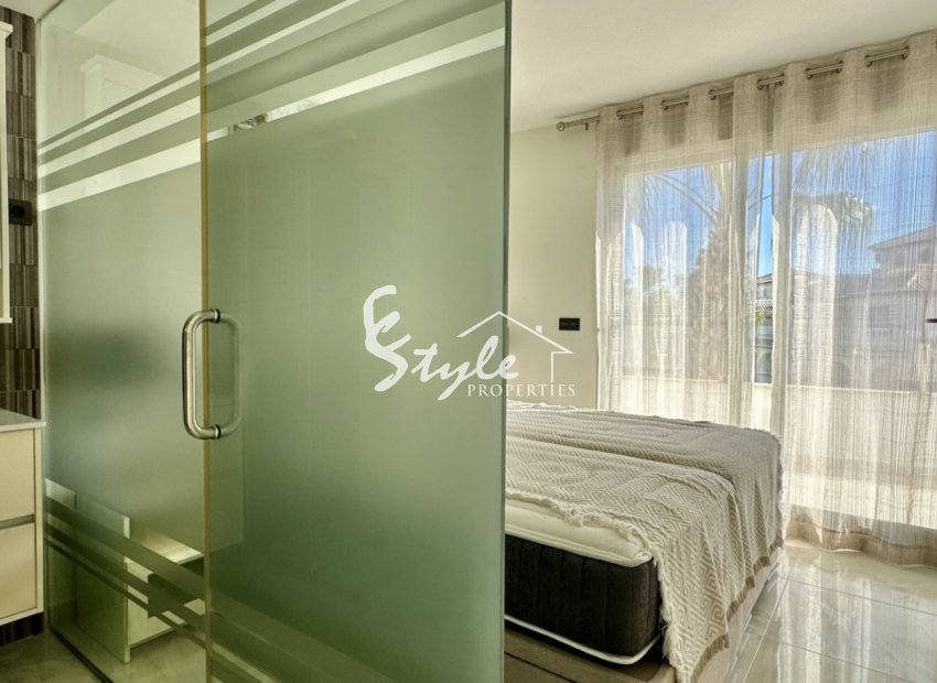 Resale - Villa - Orihuela Costa  - Lomas de Cabo Roig