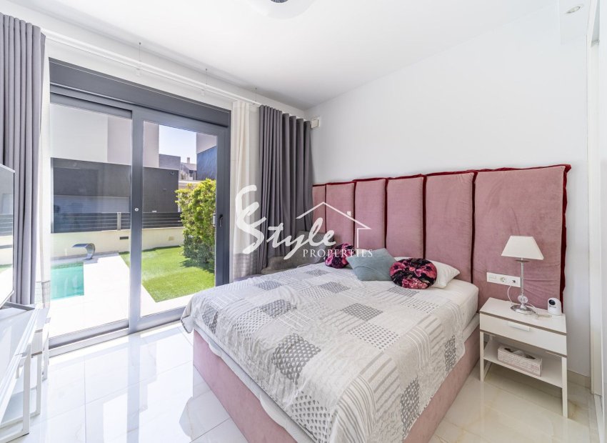 Resale - Villa - Orihuela Costa  - Lomas de Cabo Roig