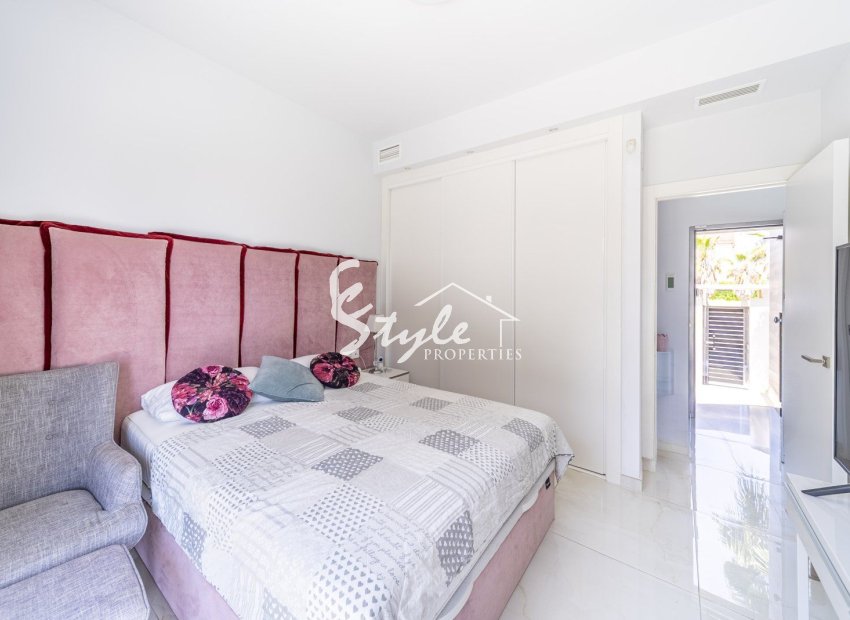 Resale - Villa - Orihuela Costa  - Lomas de Cabo Roig