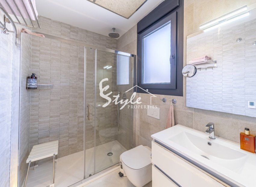 Resale - Villa - Orihuela Costa  - Lomas de Cabo Roig