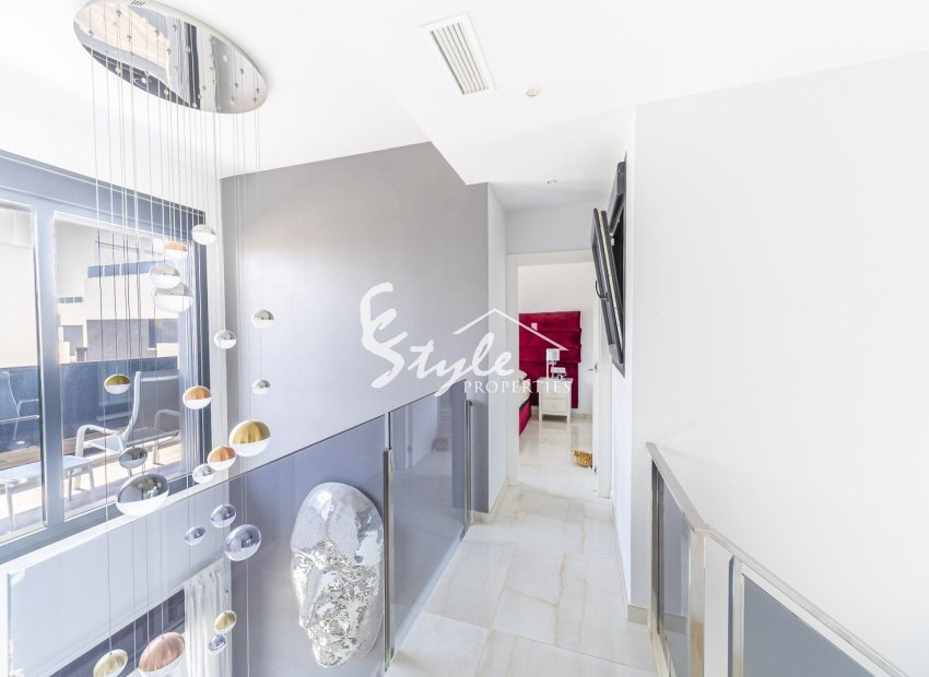 Resale - Villa - Orihuela Costa  - Lomas de Cabo Roig