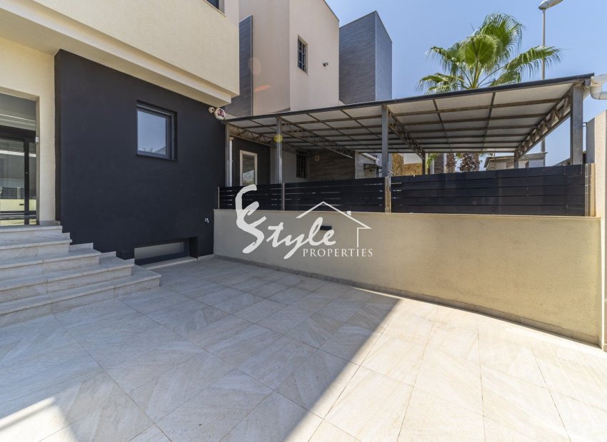 Resale - Villa - Orihuela Costa  - Lomas de Cabo Roig