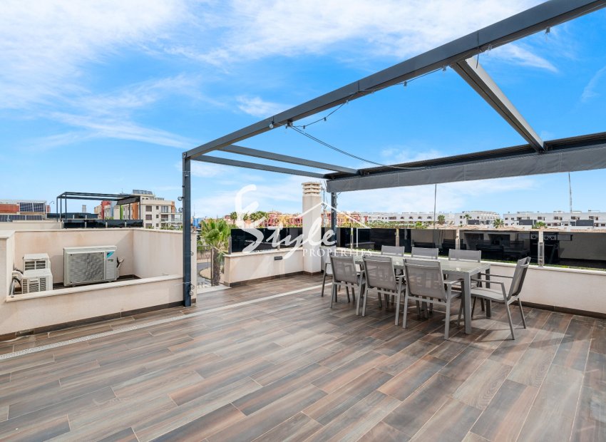 Resale - Villa - Orihuela Costa  - Lomas de Cabo Roig