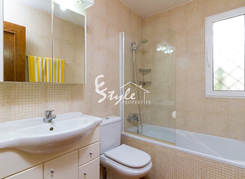 Resale - Villa - Orihuela Costa - Lomas de Don Juan