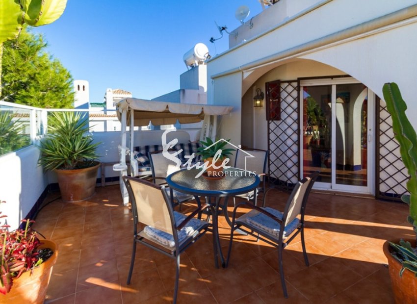 Resale - Villa - Orihuela Costa - Lomas de Don Juan