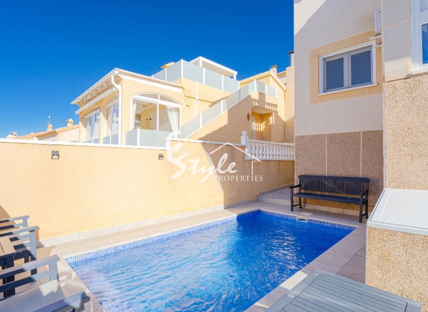 Resale - Villa - Orihuela Costa  - Los Altos