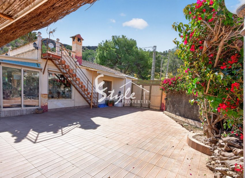 Resale - Villa - Orihuela-Costa - Orihuela Center