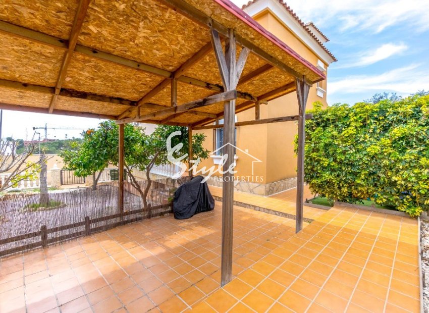 Resale - Villa - Orihuela Costa  - Orihuela Costa