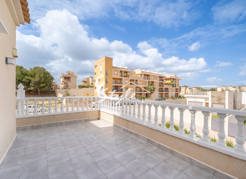Resale - Villa - Orihuela-Costa - Pau 26