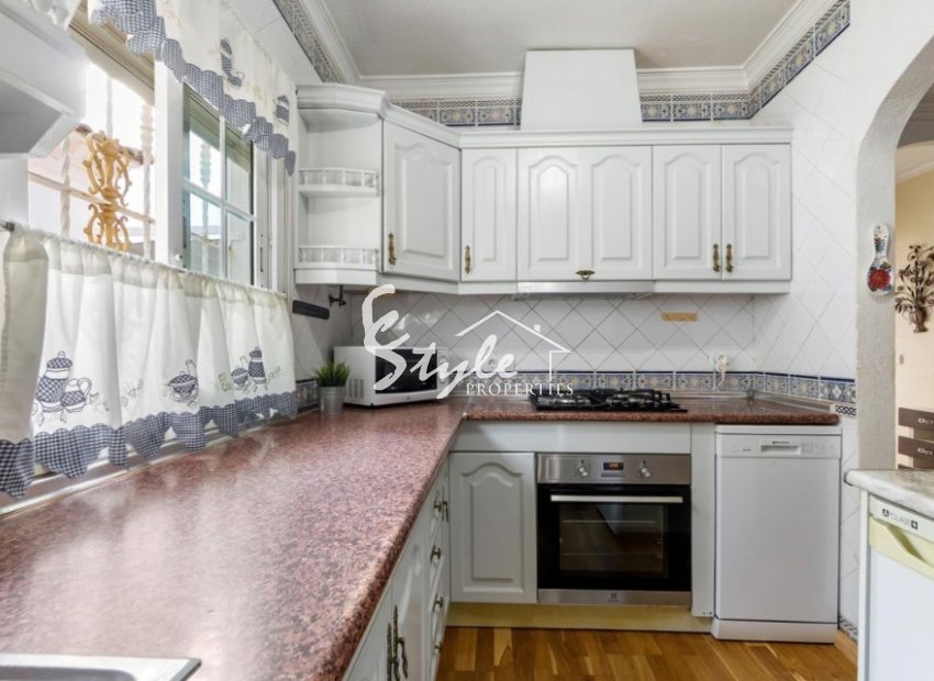 Resale - Villa - Orihuela Costa  - Playa Flamenca