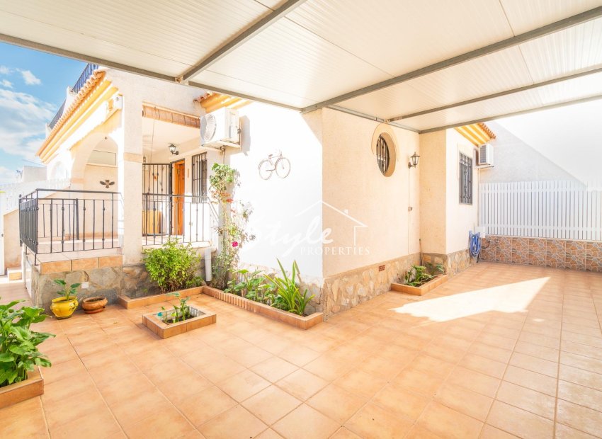 Resale - Villa - Orihuela Costa  - Playa Flamenca