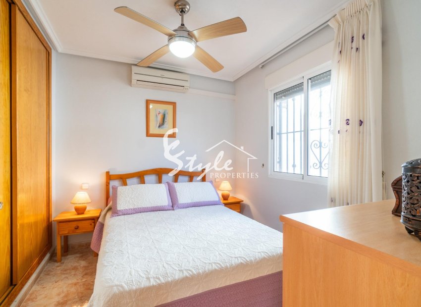 Resale - Villa - Orihuela Costa  - Playa Flamenca