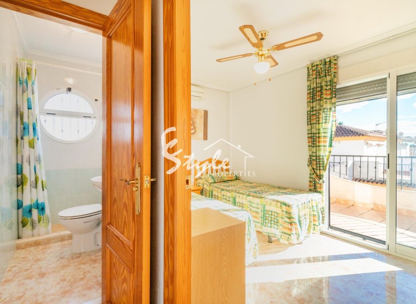 Resale - Villa - Orihuela Costa  - Playa Flamenca