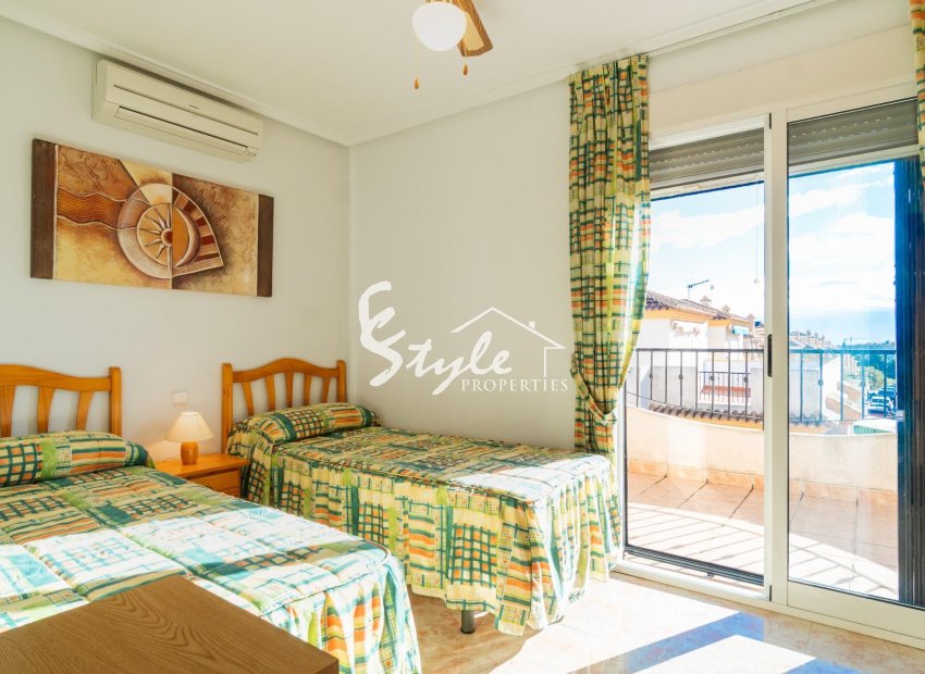 Resale - Villa - Orihuela Costa  - Playa Flamenca