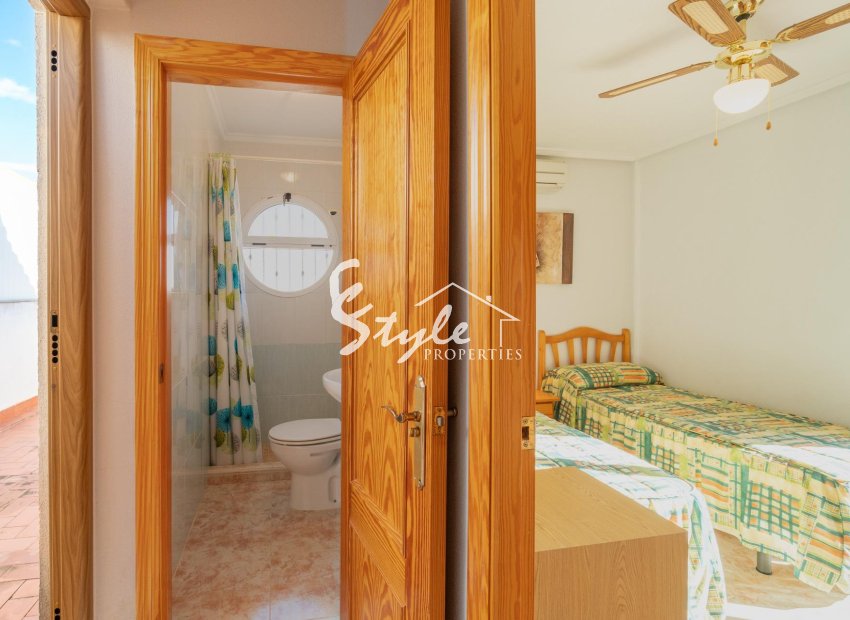 Resale - Villa - Orihuela Costa  - Playa Flamenca